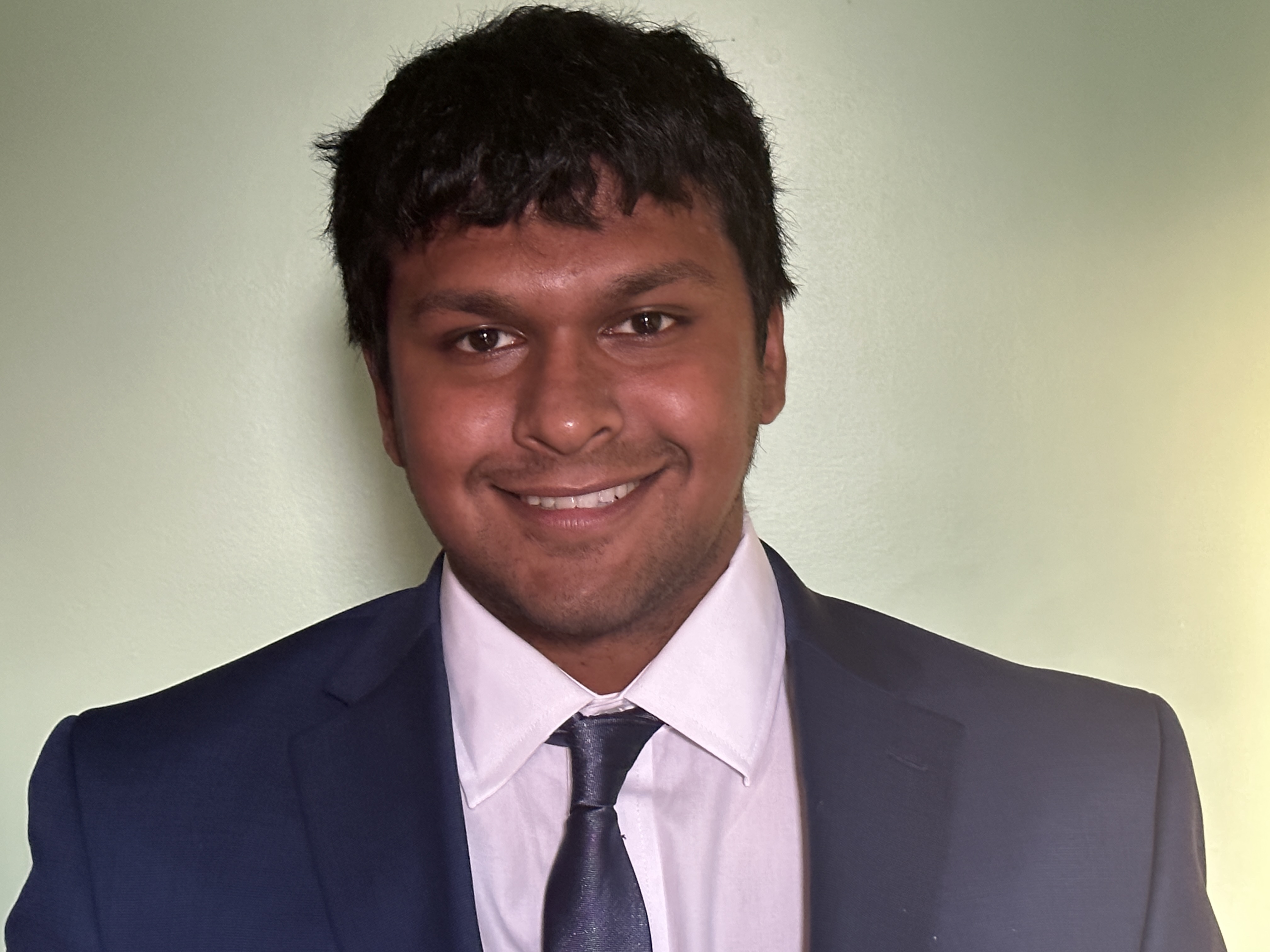 Akhil Ghosh headshot
